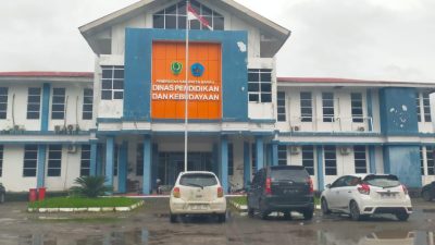 Dugaan Malas Masuk Kantor, Ibu Kadis Pendidikan Kab. Barru Menuai Sorotan