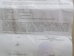 BEGAL BERSENJATA PARANG SERANG WARGA DI JALAN TINUMBU MAKASSAR, MOTOR RUSAK DIPARANGI