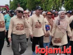 Semarak HUT ke-27 Peserta Gerak Jalan Santai Padati Ruas Jalan